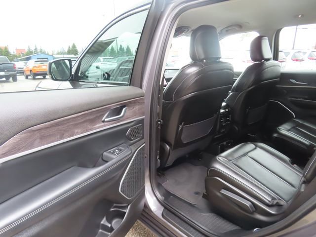 Used 2023 Jeep Grand Cherokee L Limited AWD/4WD image 20