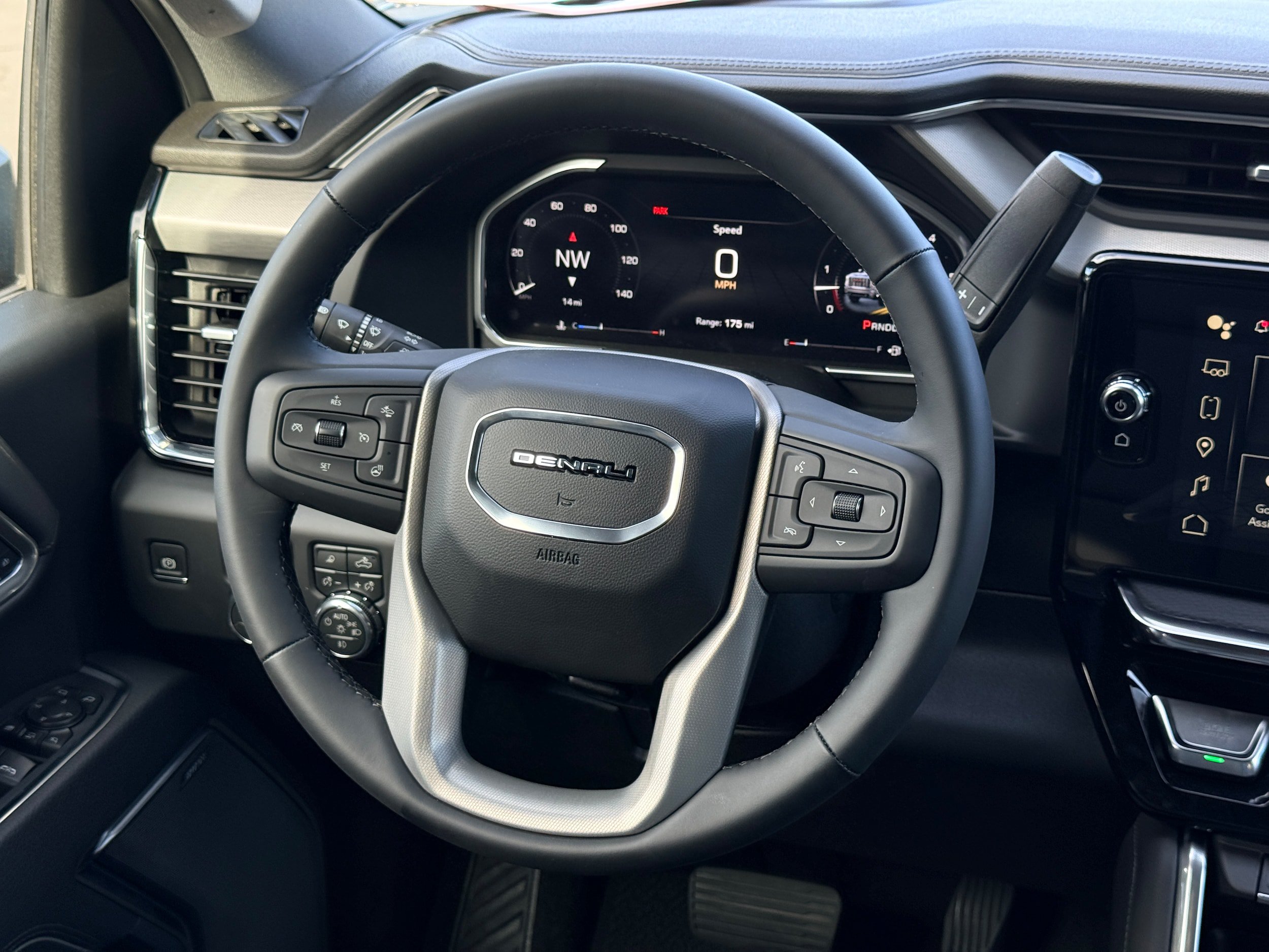 New 2026 GMC Sierra 2500 Denali w/ Denali Reserve Package AWD/4WD image 16