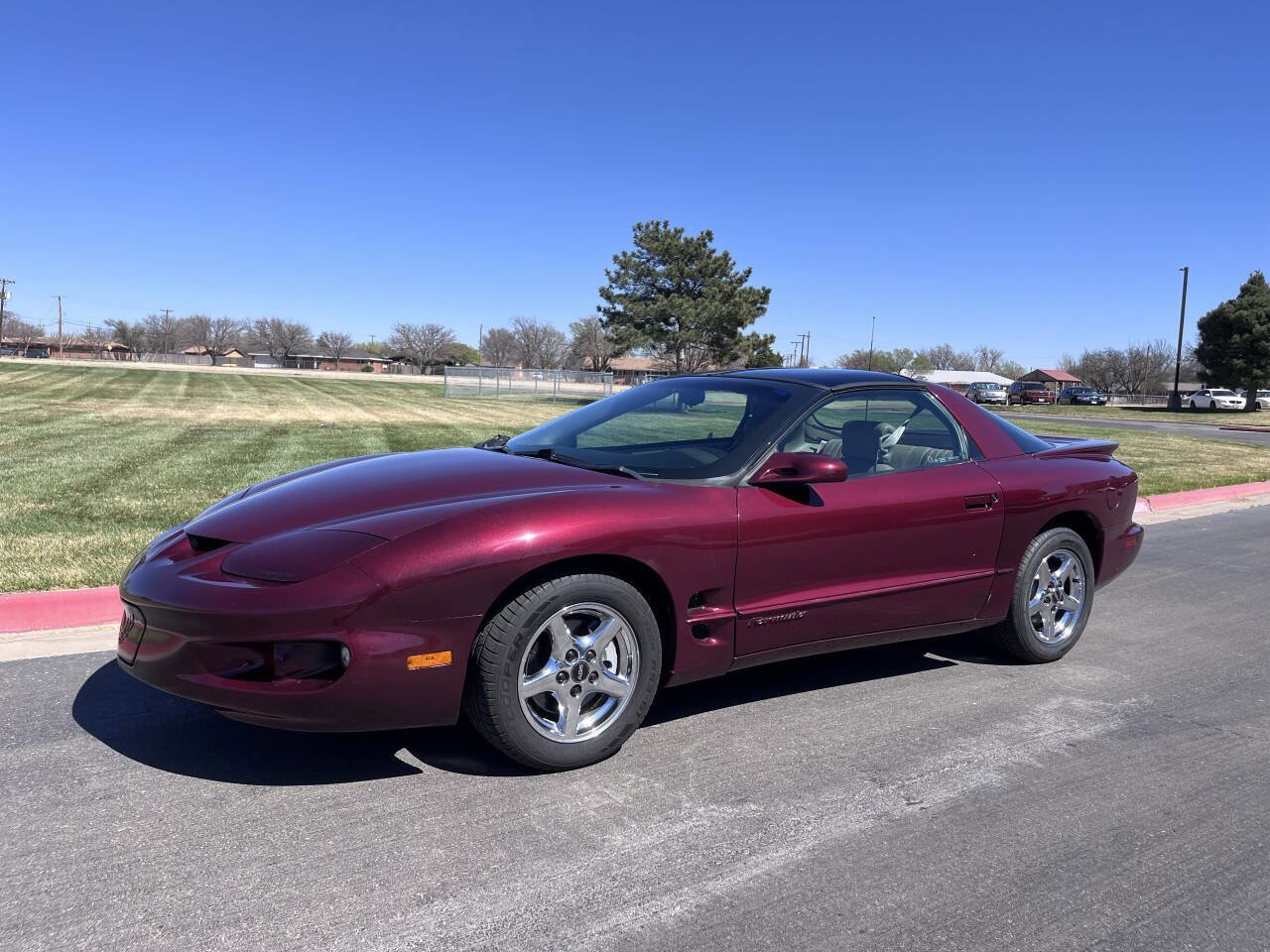 Used 2000 Pontiac Firebird Formula w/ Opt Pkg image 1