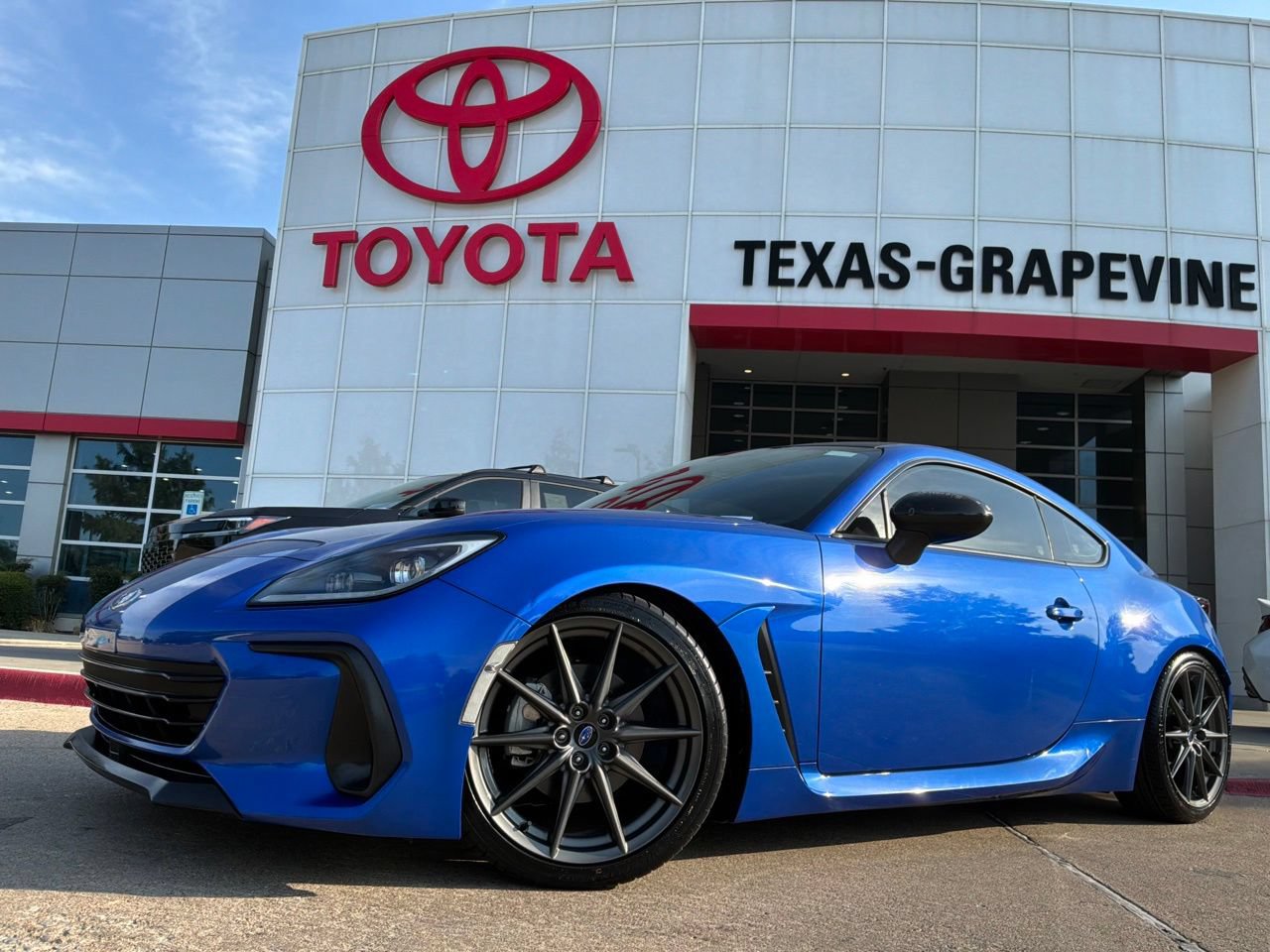Used 2022 Subaru BRZ Limited RWD image 2