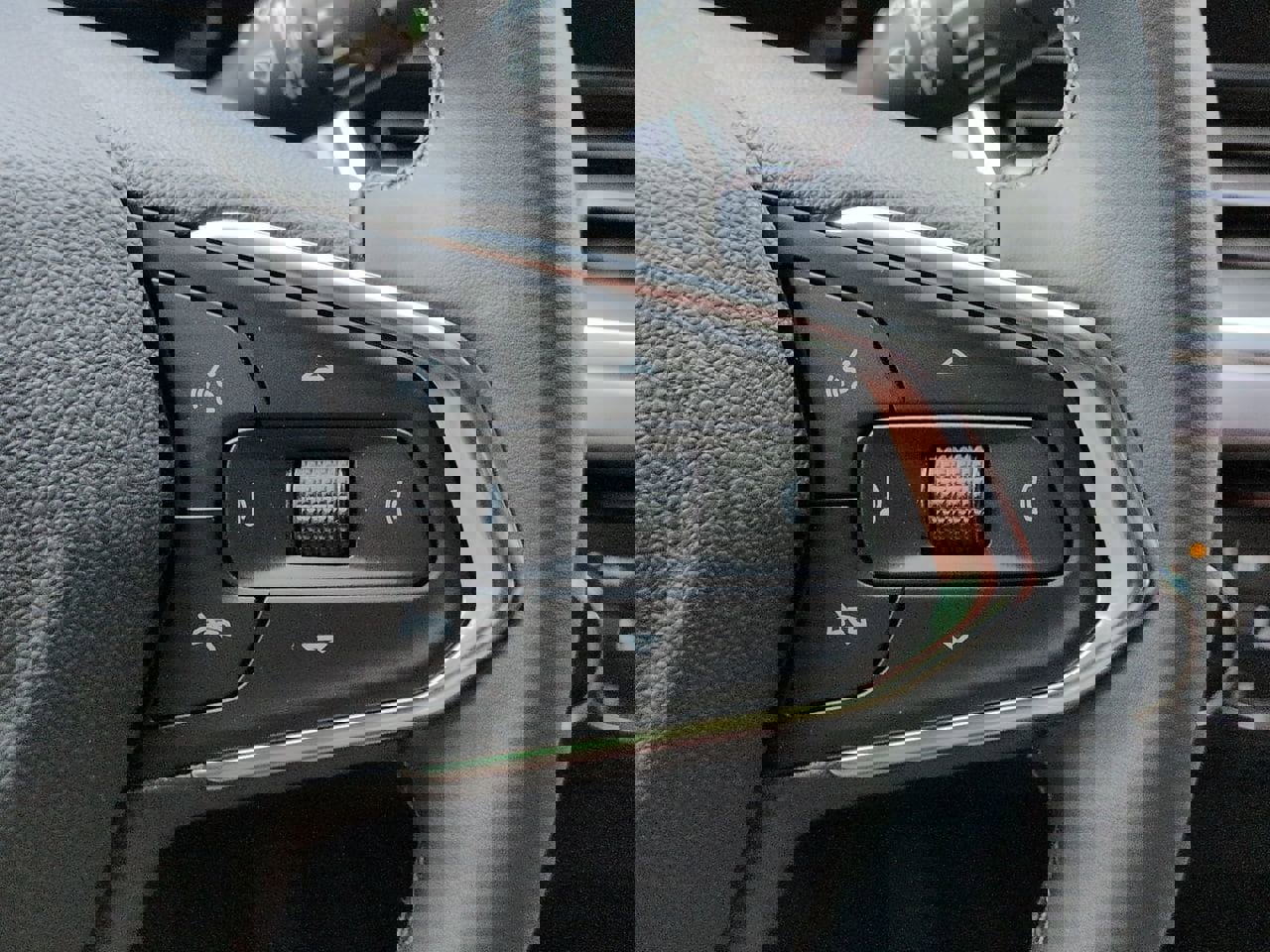 New 2026 Chevrolet Trax ACTIV w/ Sunroof Package image 13