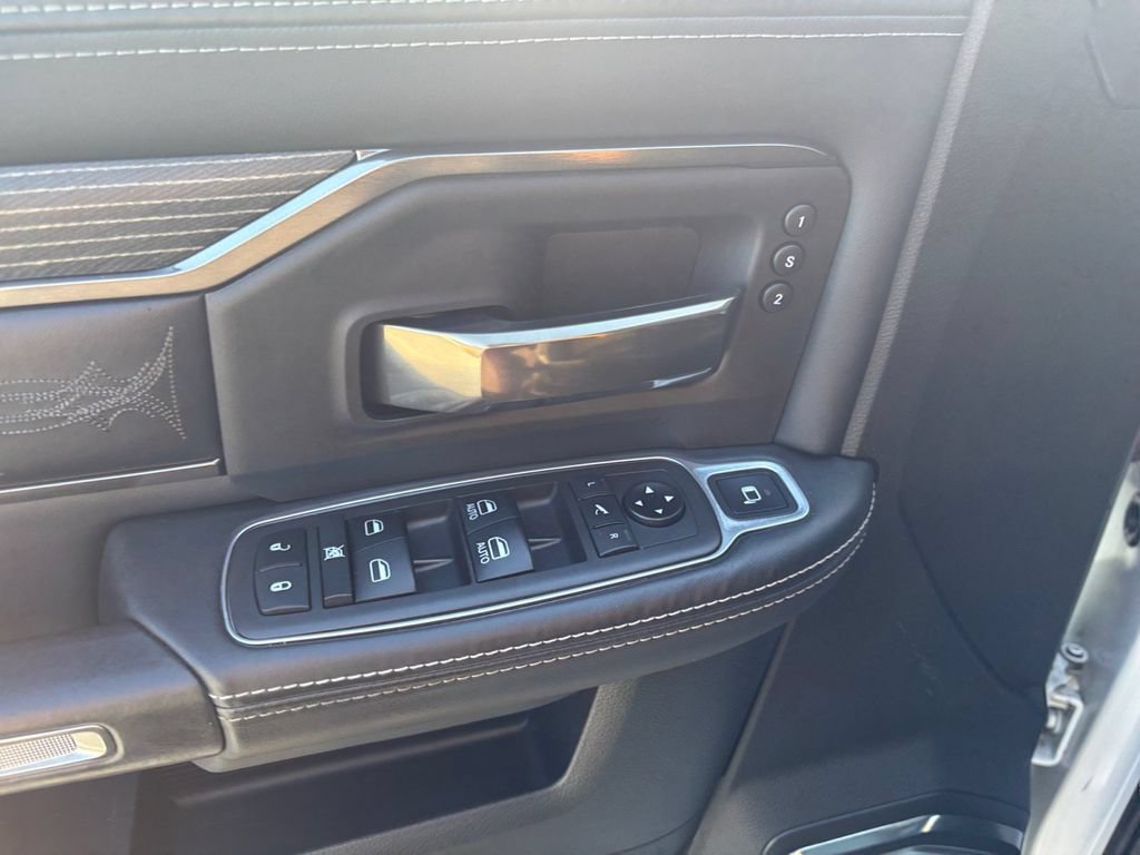 Used 2021 RAM 2500 Limited AWD/4WD image 31