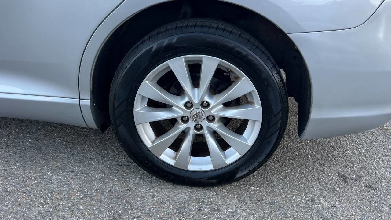 Used 2013 Toyota Venza XLE image 34