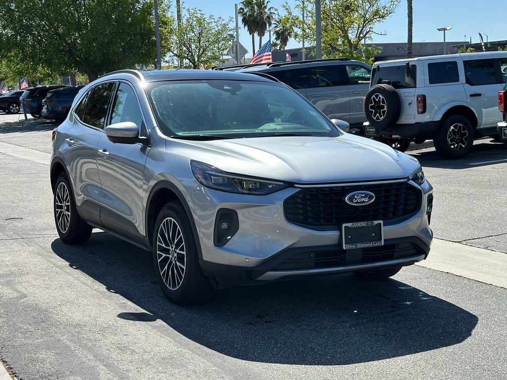 Used 2024 Ford Escape SE w/ PHEV Premium Package FWD image 10