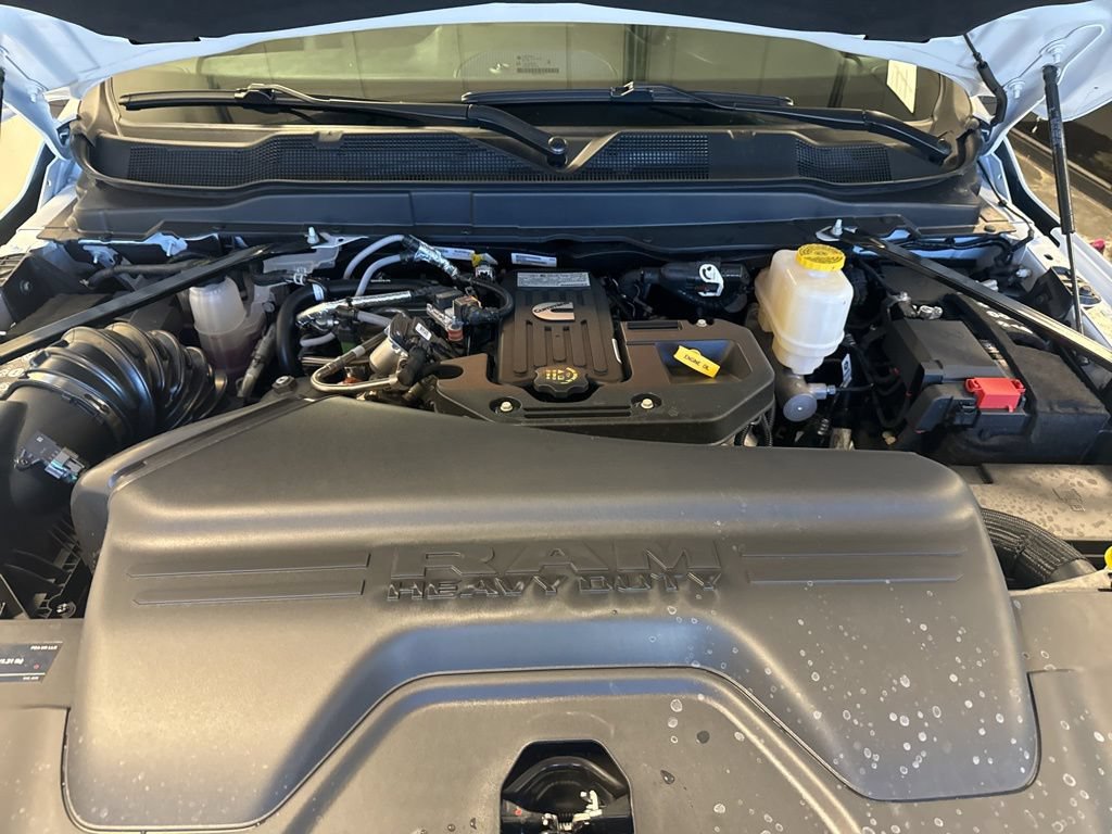 New 2026 RAM 5500 Tradesman w/ Chrome Appearance Group AWD/4WD image 8