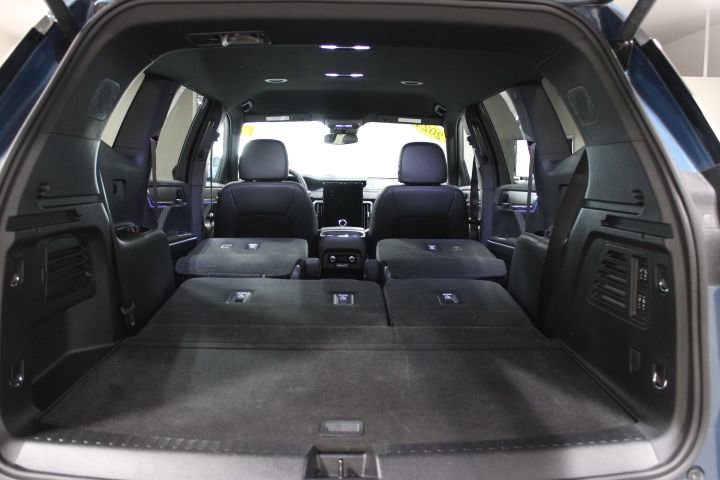 Used 2024 GMC Acadia Denali image 15