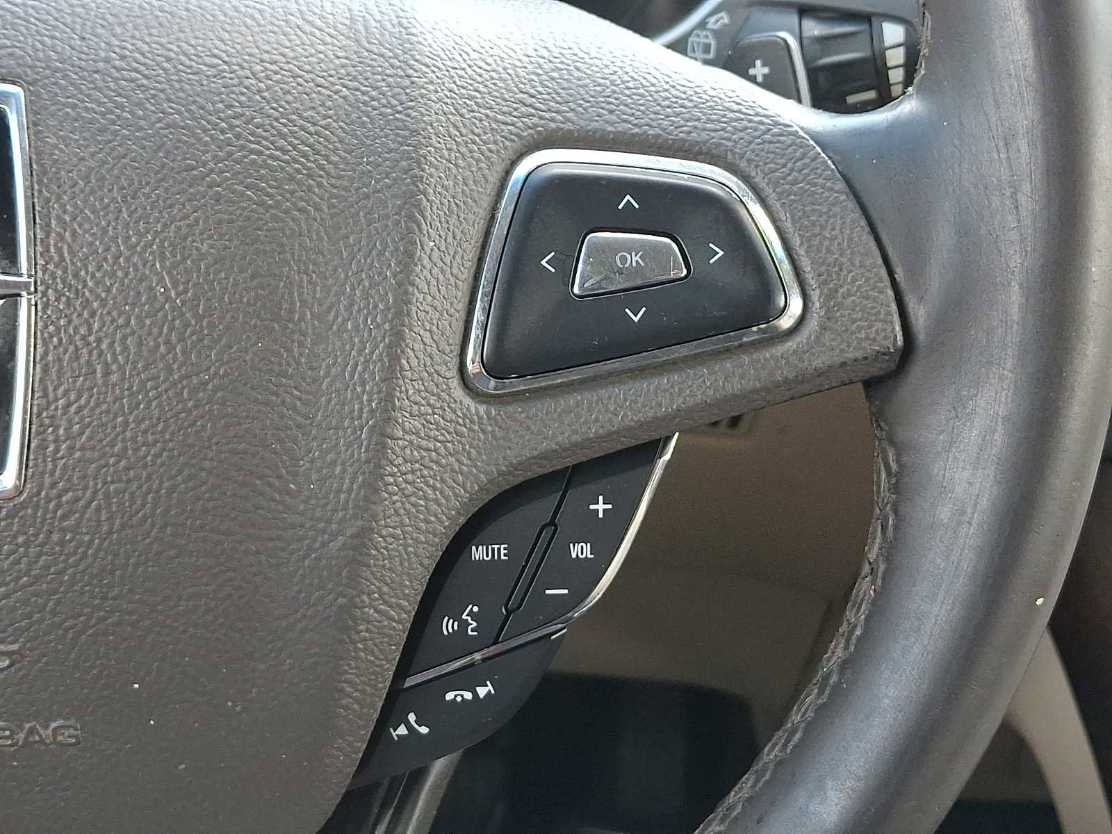 Used 2016 Lincoln MKX Select w/ Select Plus Package AWD/4WD image 22