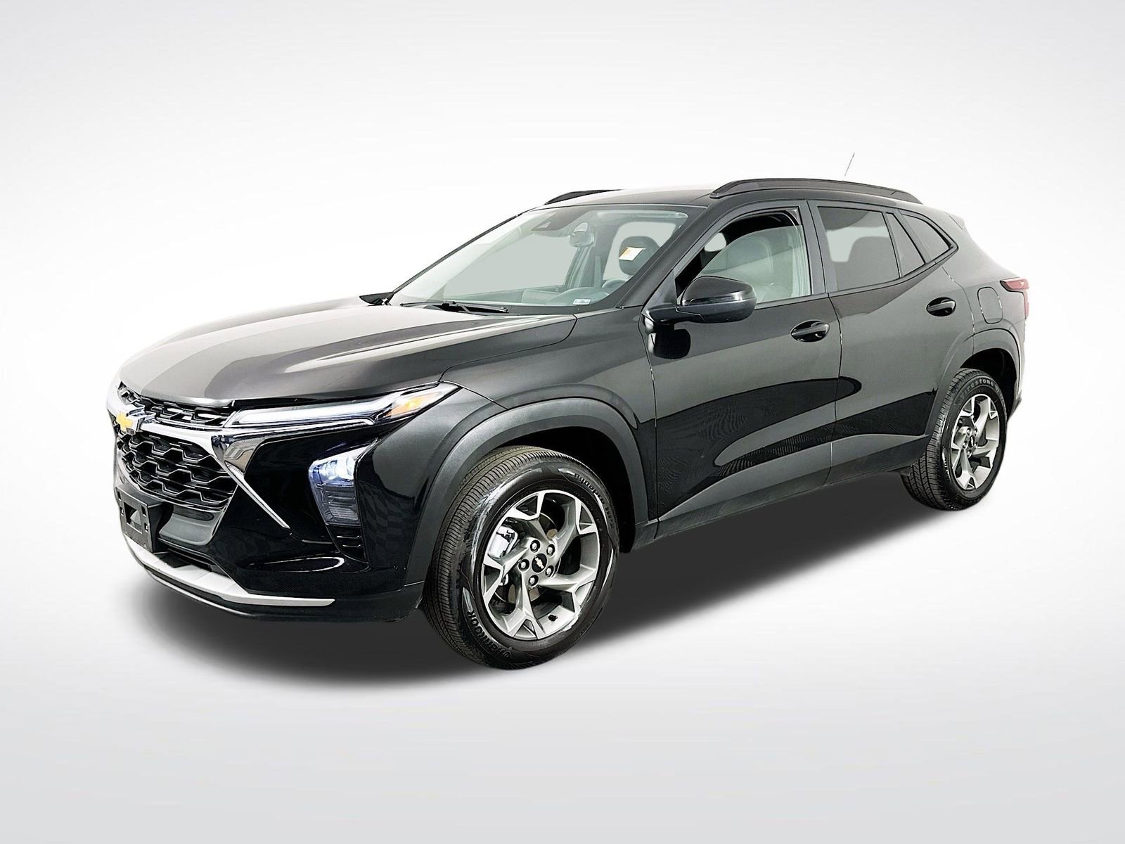 Used 2025 Chevrolet Trax LT image 4