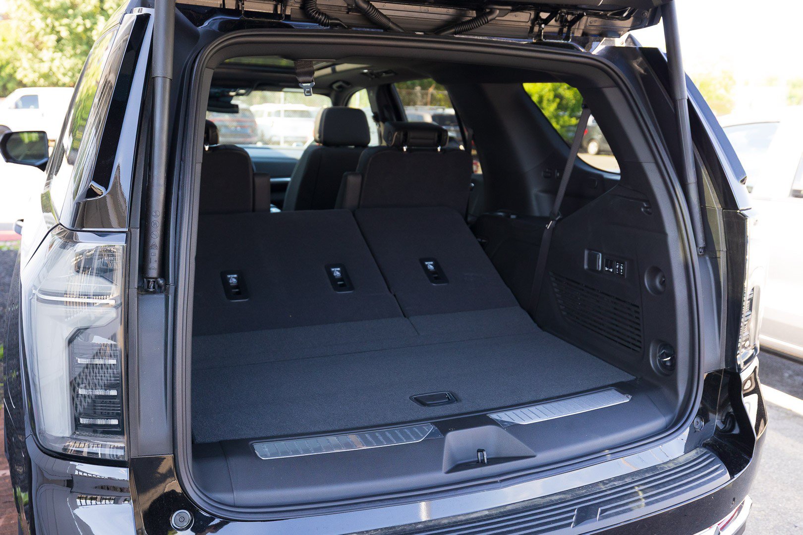 New 2026 Chevrolet Tahoe Premier w/ Sun And Tow Package AWD/4WD image 44