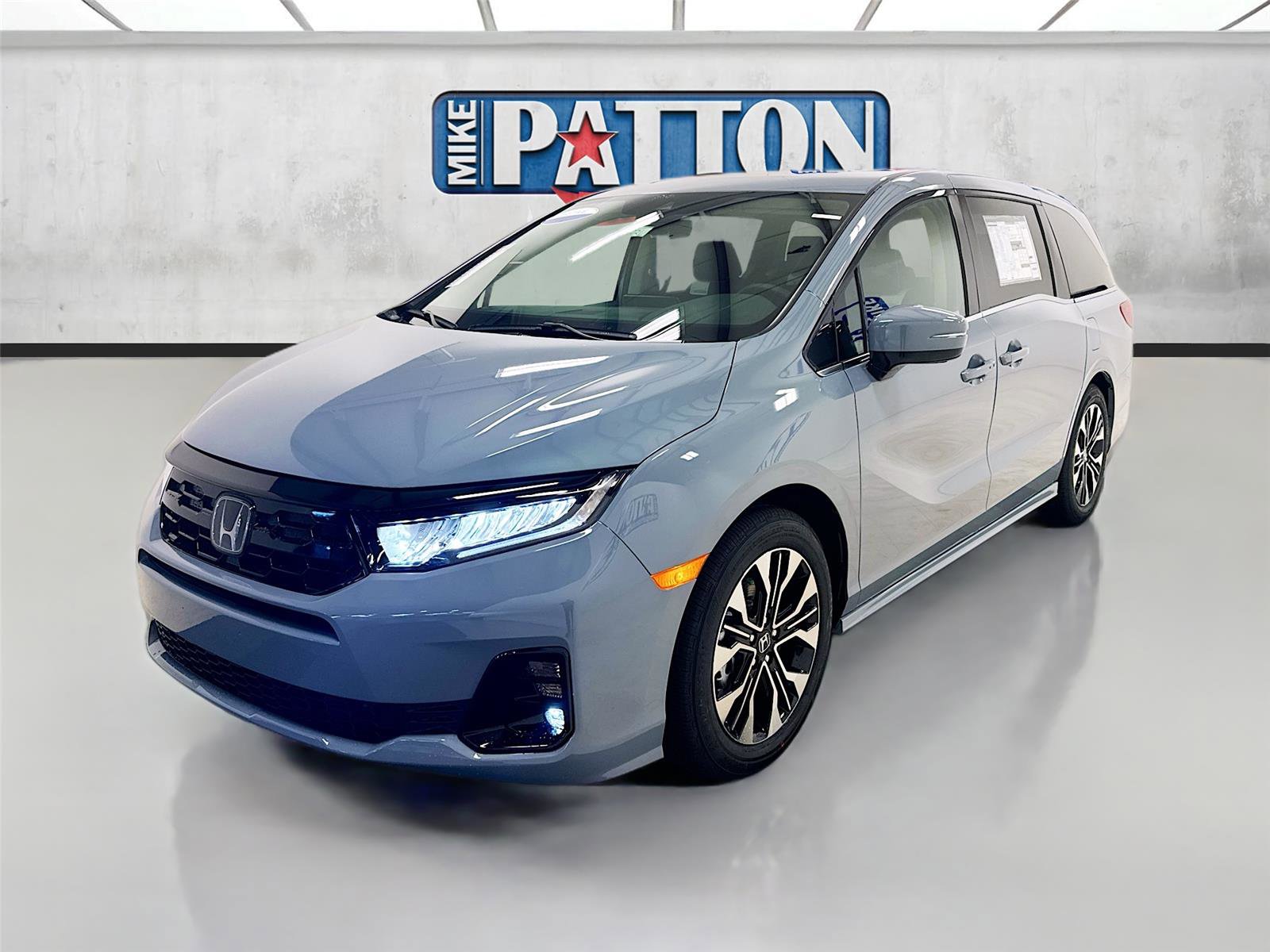 New 2026 Honda Odyssey Elite image 3