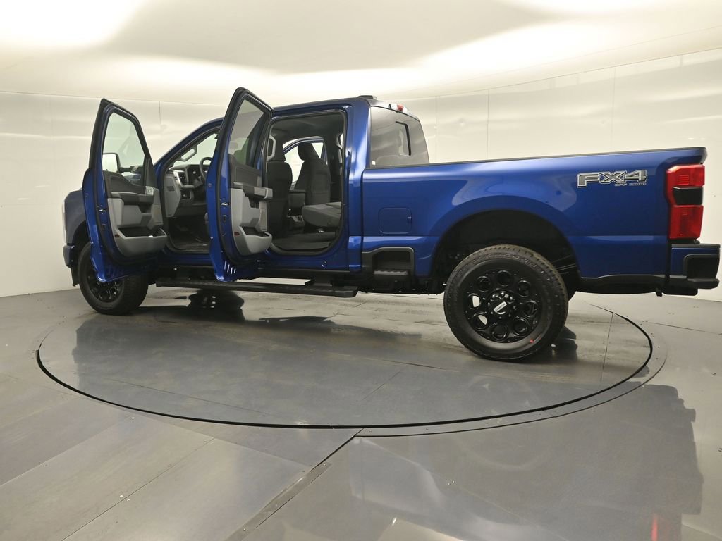 New 2026 Ford F250 XLT w/ XLT Premium Package image 32