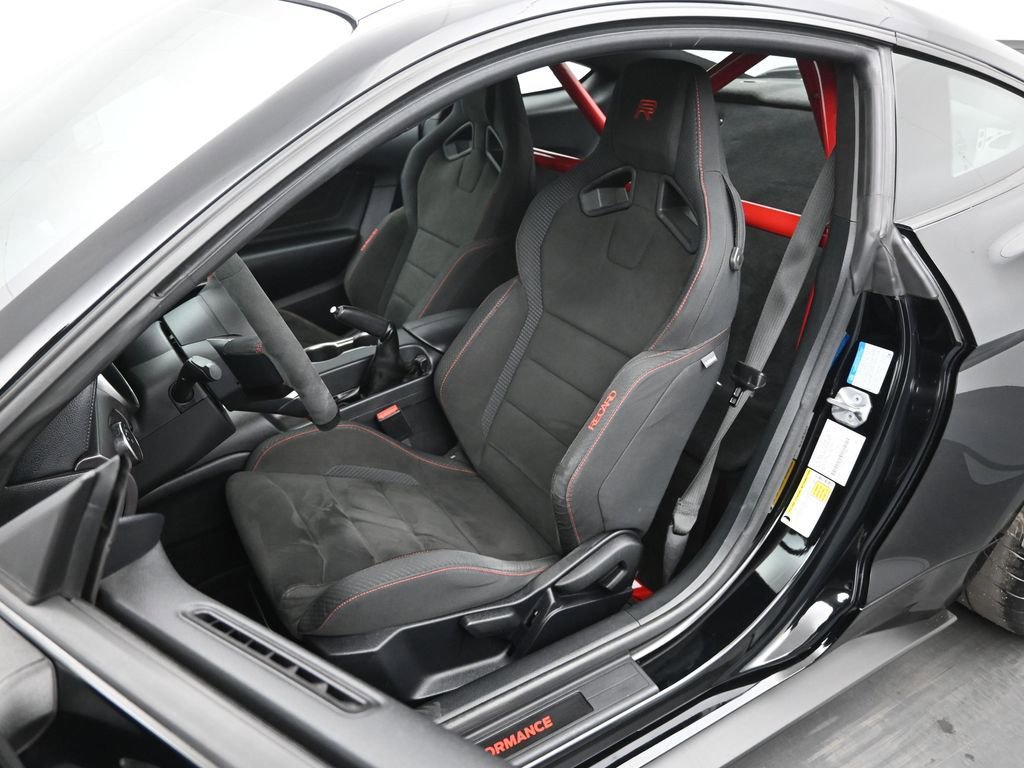 Used 2017 Ford Mustang Shelby GT350R w/ GT350R Equipment Group 920A image 9