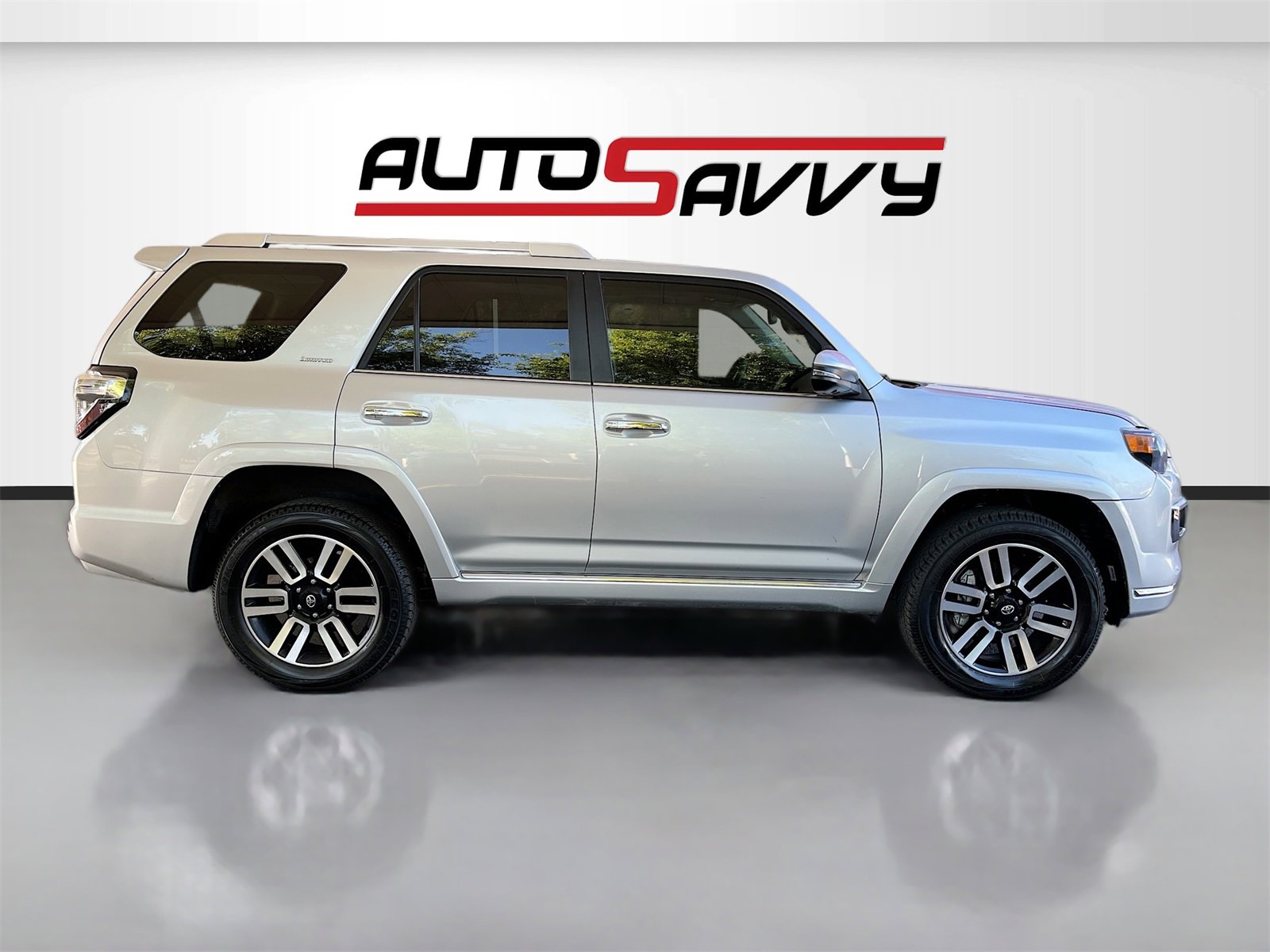 Used 2023 Toyota 4Runner Limited image 8