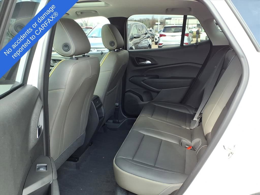 Used 2025 Chevrolet Trax ACTIV w/ Sunroof Package image 13