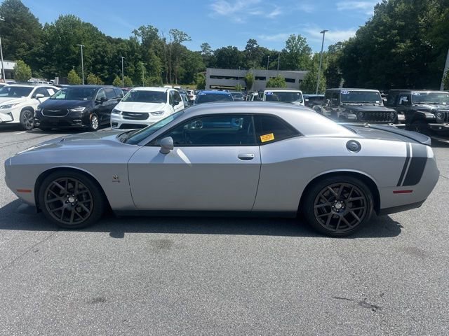 Used 2016 Dodge Challenger R/T Scat Pack w/ Leather Interior Group RWD image 6