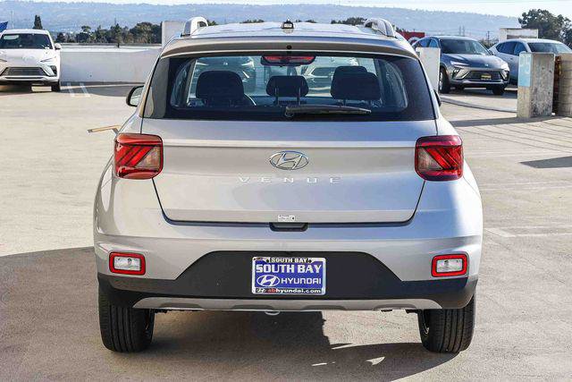New 2026 Hyundai Venue SEL FWD image 5