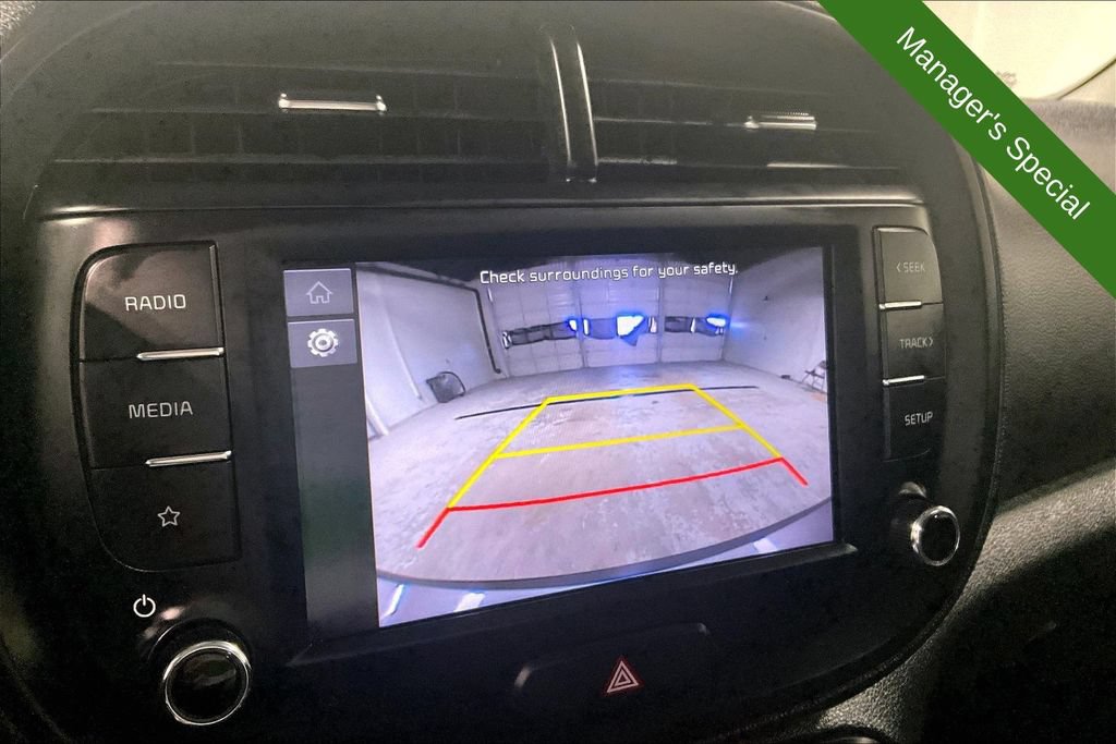 Used 2025 Kia Soul LX w/ LX Technology Package FWD image 27