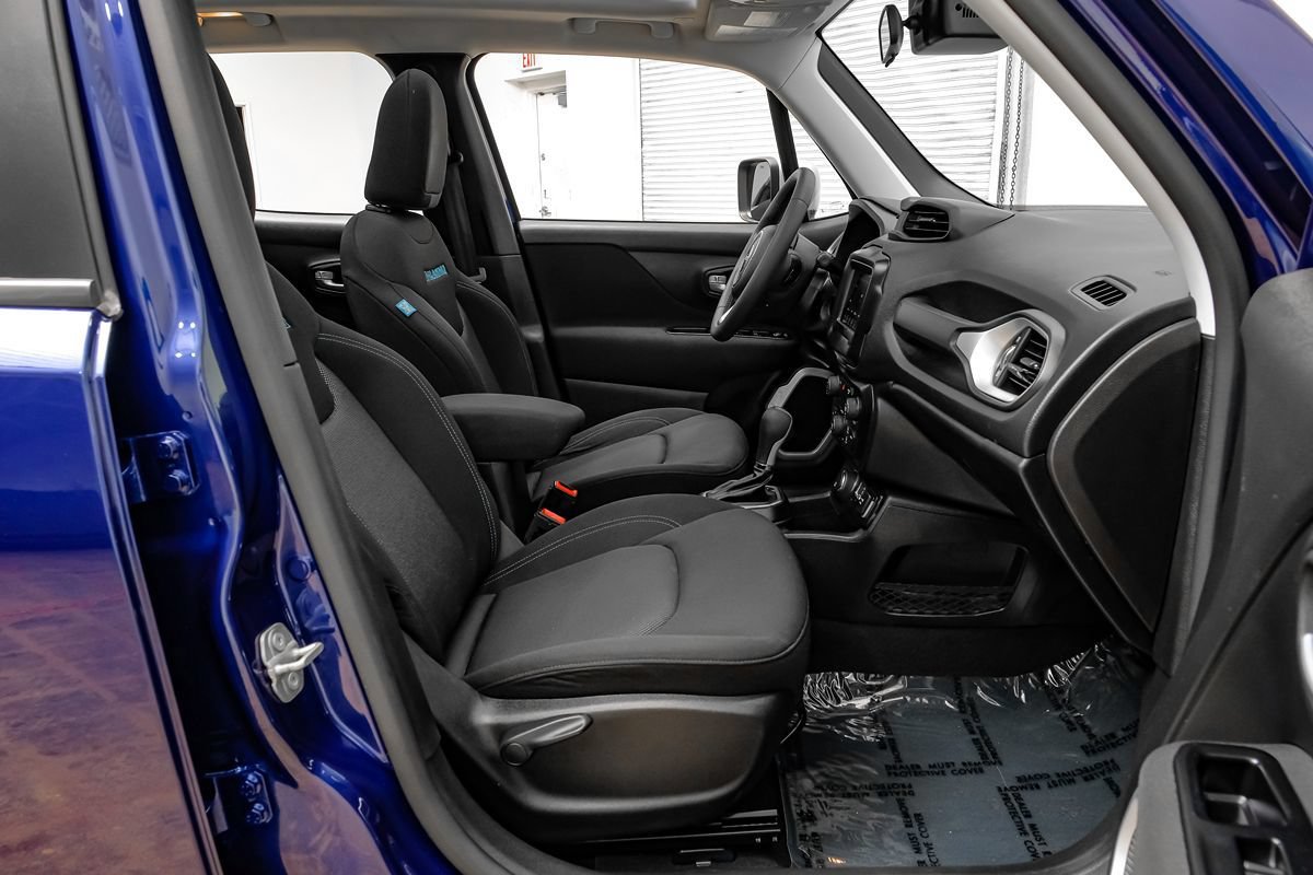 Used 2021 Jeep Renegade Latitude AWD/4WD image 28