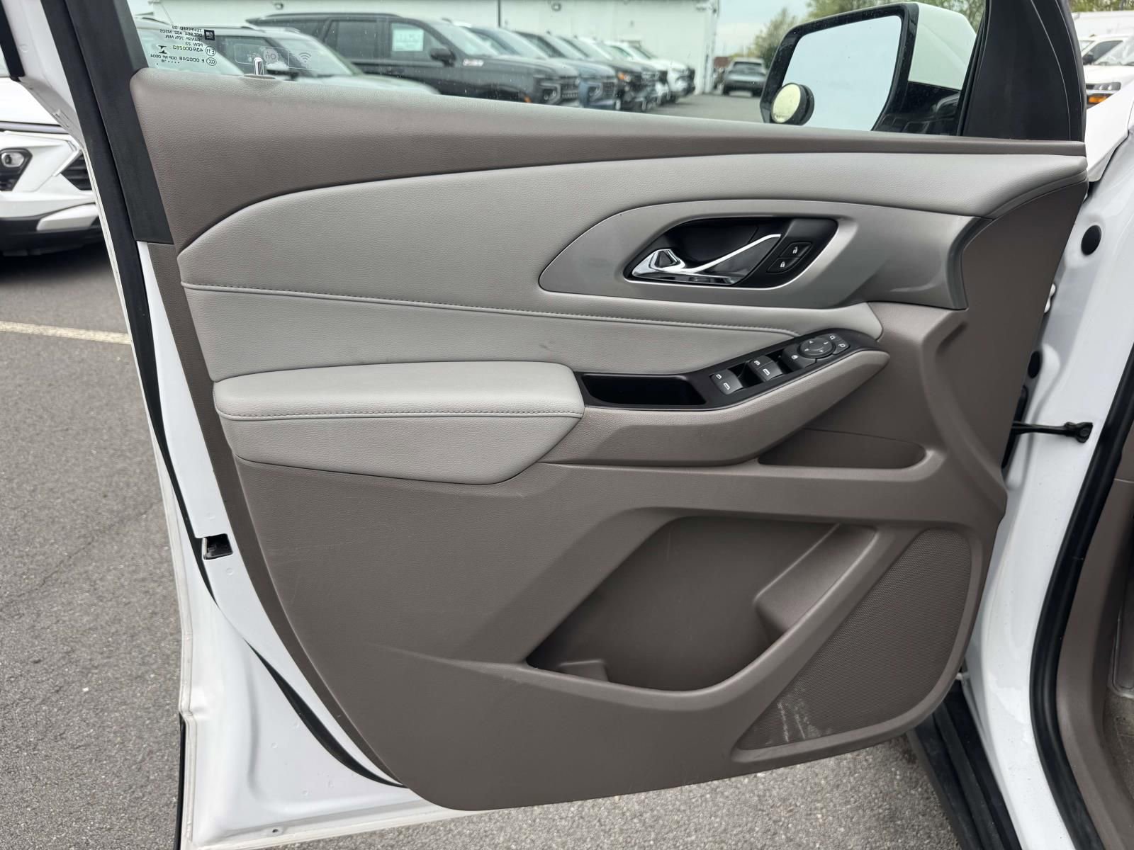 Used 2018 Chevrolet Traverse LT w/ LPO, Floor Liner Package image 22