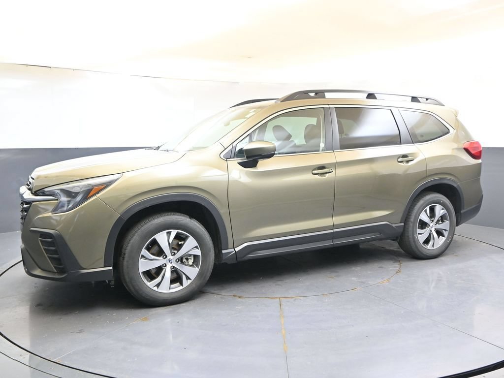 Certified 2025 Subaru Ascent Premium AWD/4WD image 2