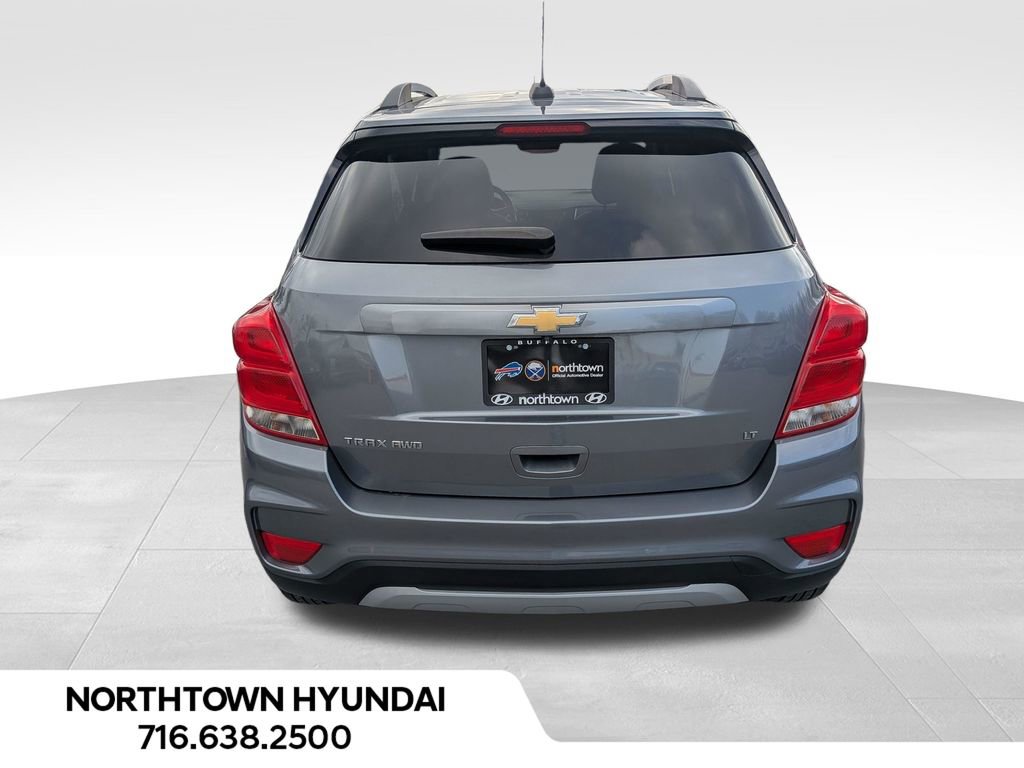 Used 2019 Chevrolet Trax LT w/ LT Convenience Package AWD/4WD image 13