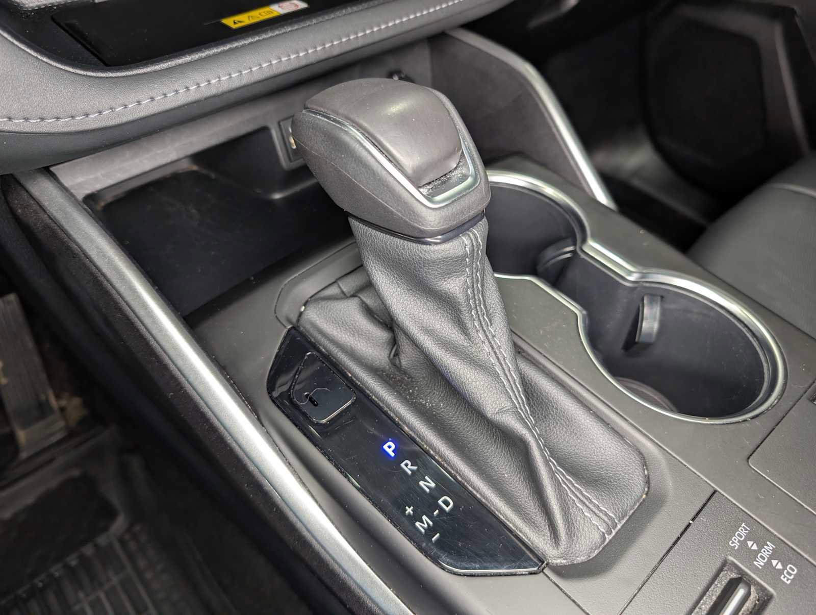 Used 2023 Toyota Highlander XLE image 32