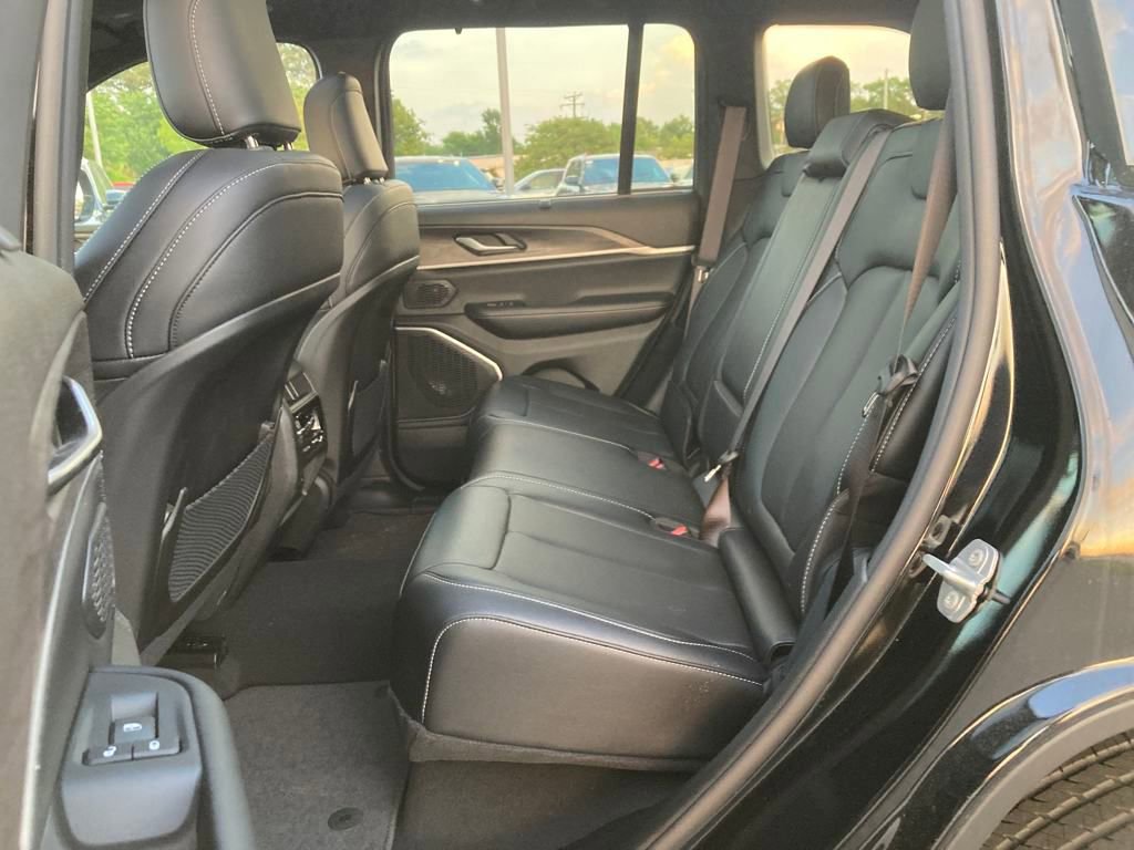 New 2024 Jeep Grand Cherokee Limited 4xe w/ Luxury Tech Group II image 26