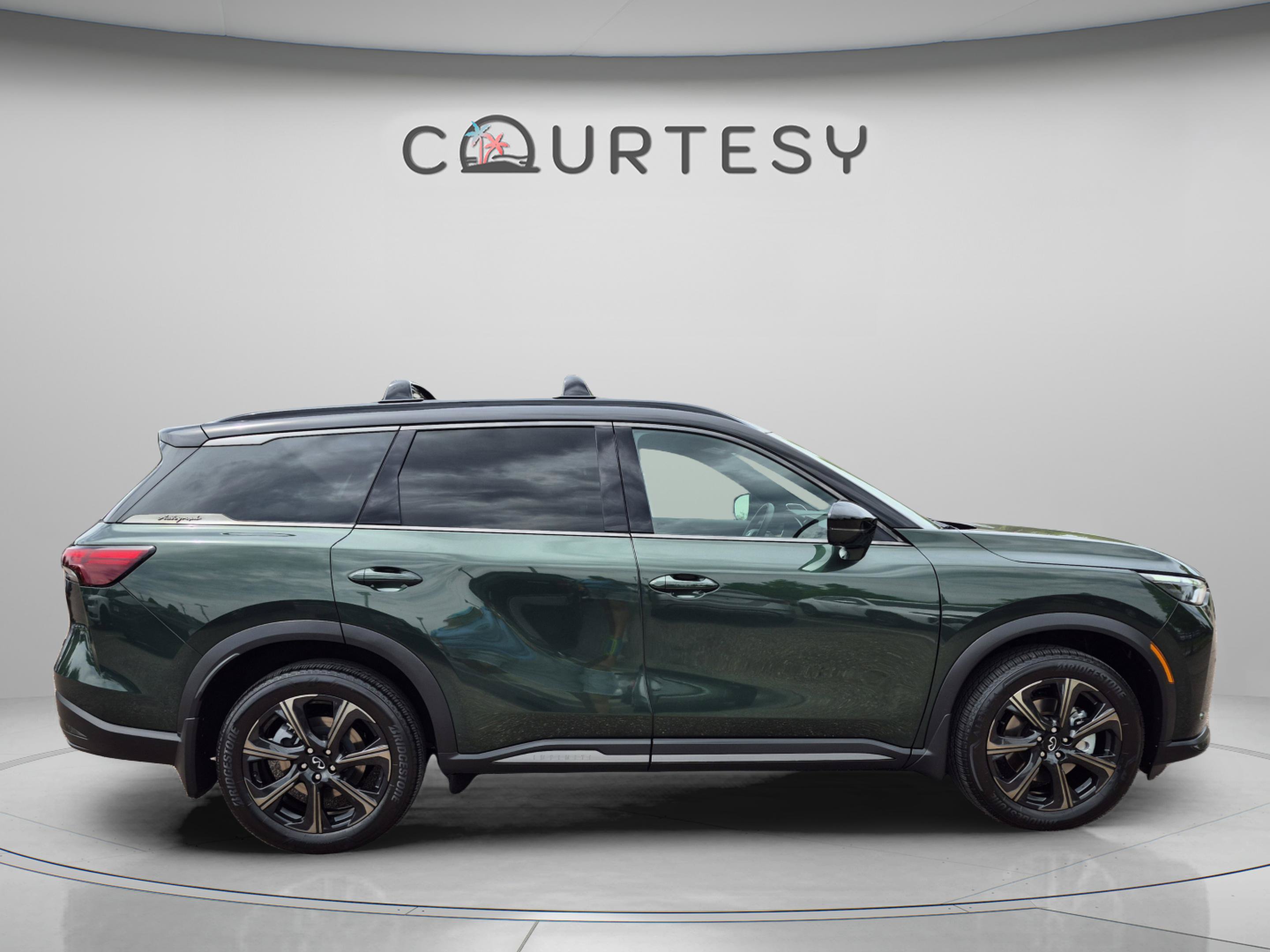 Used 2026 INFINITI QX60 Autograph w/ Dark Cargo Package AWD/4WD image 8