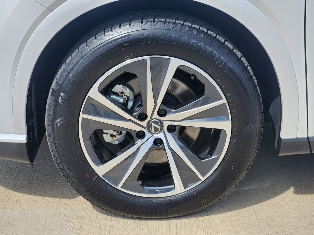 Used 2025 Lexus RX 350 Premium w/ Accessory Package (Z1) image 10