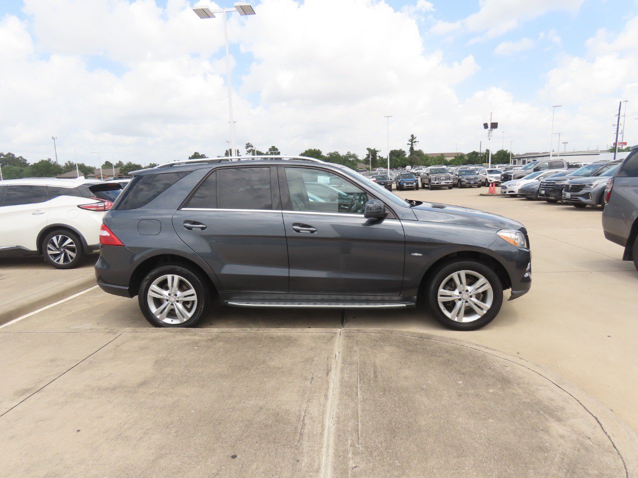 Used 2012 Mercedes-Benz ML 350 4MATIC image 10