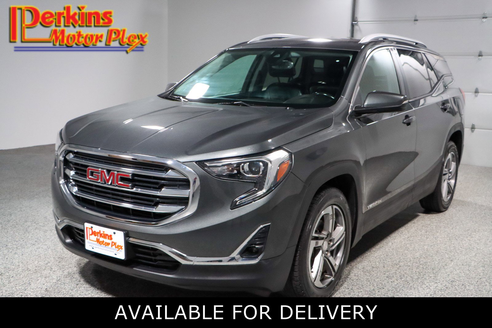 Used 2020 GMC Terrain SLT image 1
