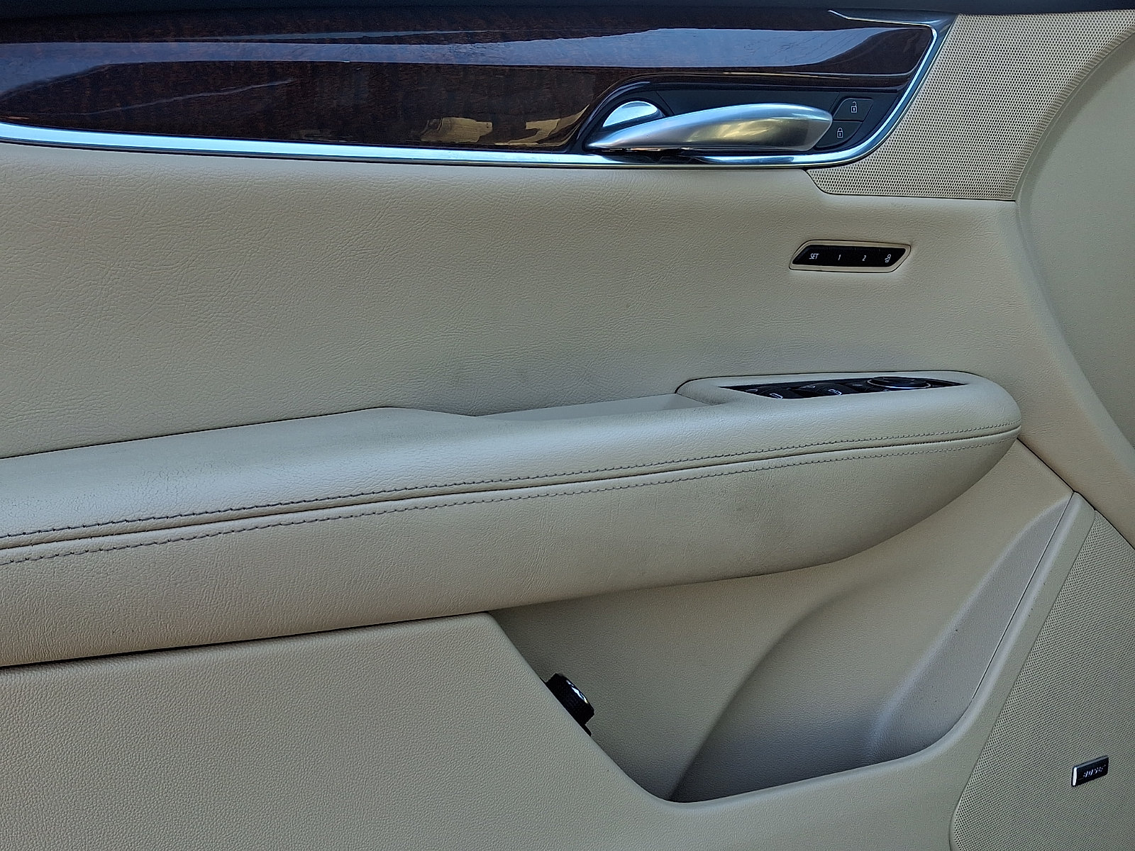 Used 2019 Cadillac XT5 Luxury FWD image 12