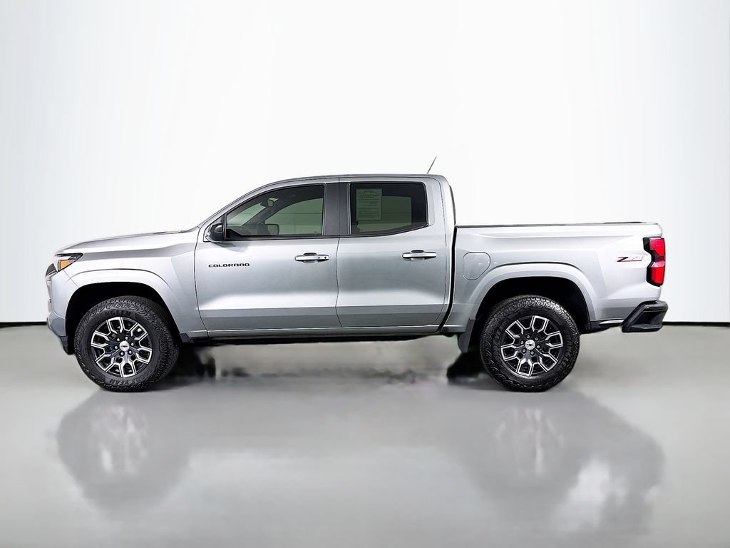 Certified 2024 Chevrolet Colorado Z71 w/ Z71 Convenience Package 2 AWD/4WD image 4