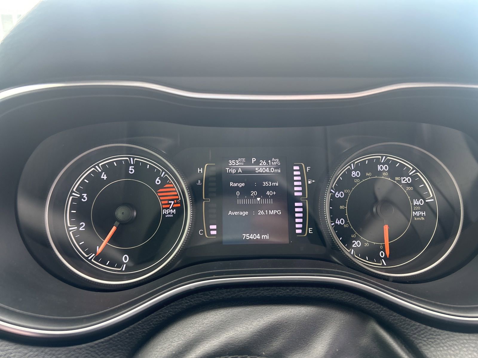 Used 2020 Jeep Cherokee Latitude AWD/4WD image 15