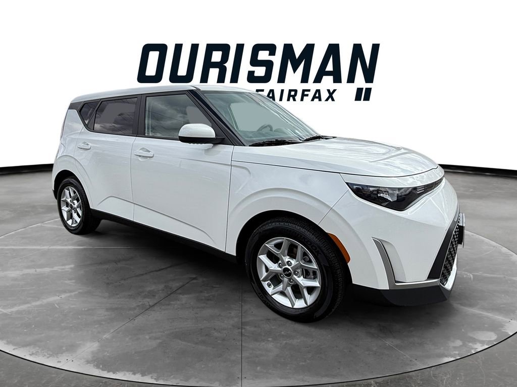 Certified 2023 Kia Soul LX w/ LX Technology Package