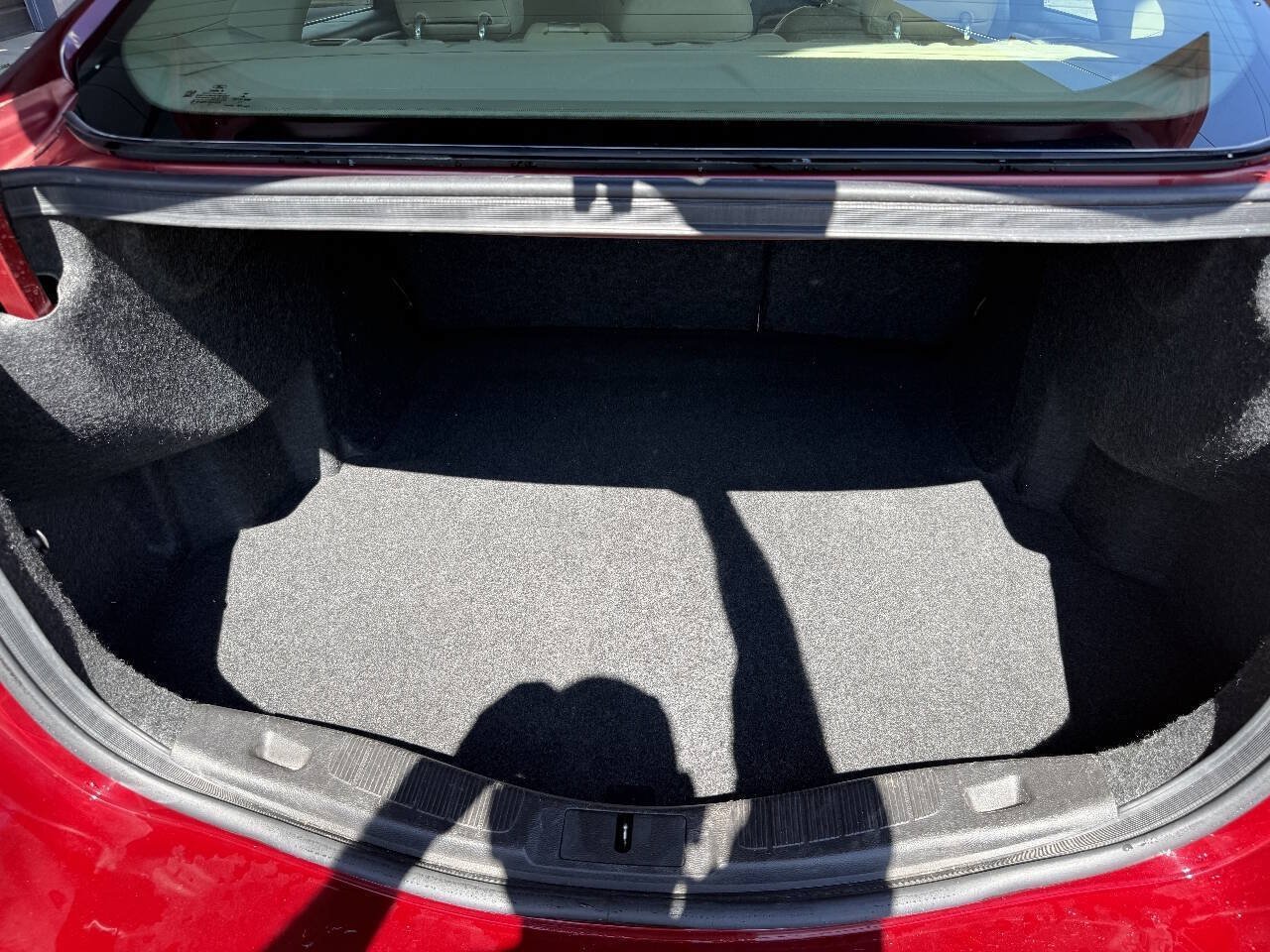 Used 2014 Ford Fusion SE w/ Equipment Group 202A FWD image 7