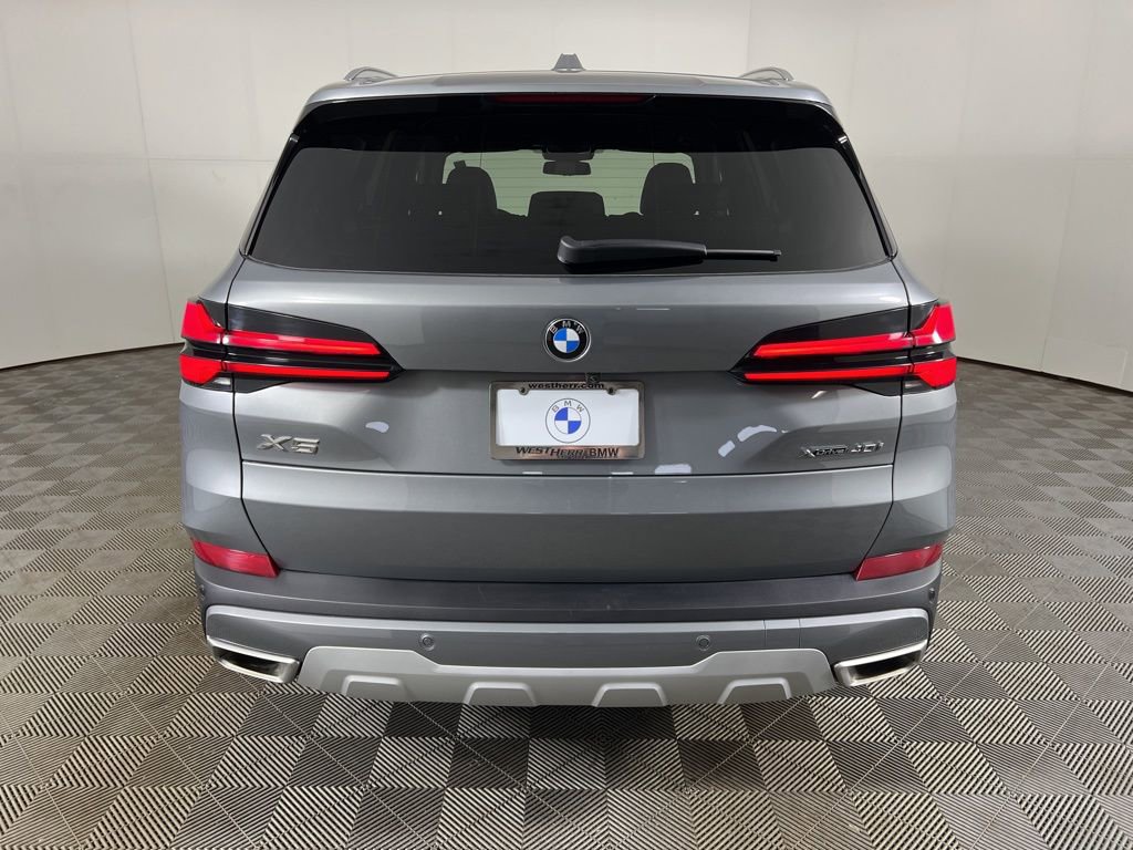 Certified 2024 BMW X5 xDrive40i w/ Premium Package image 9