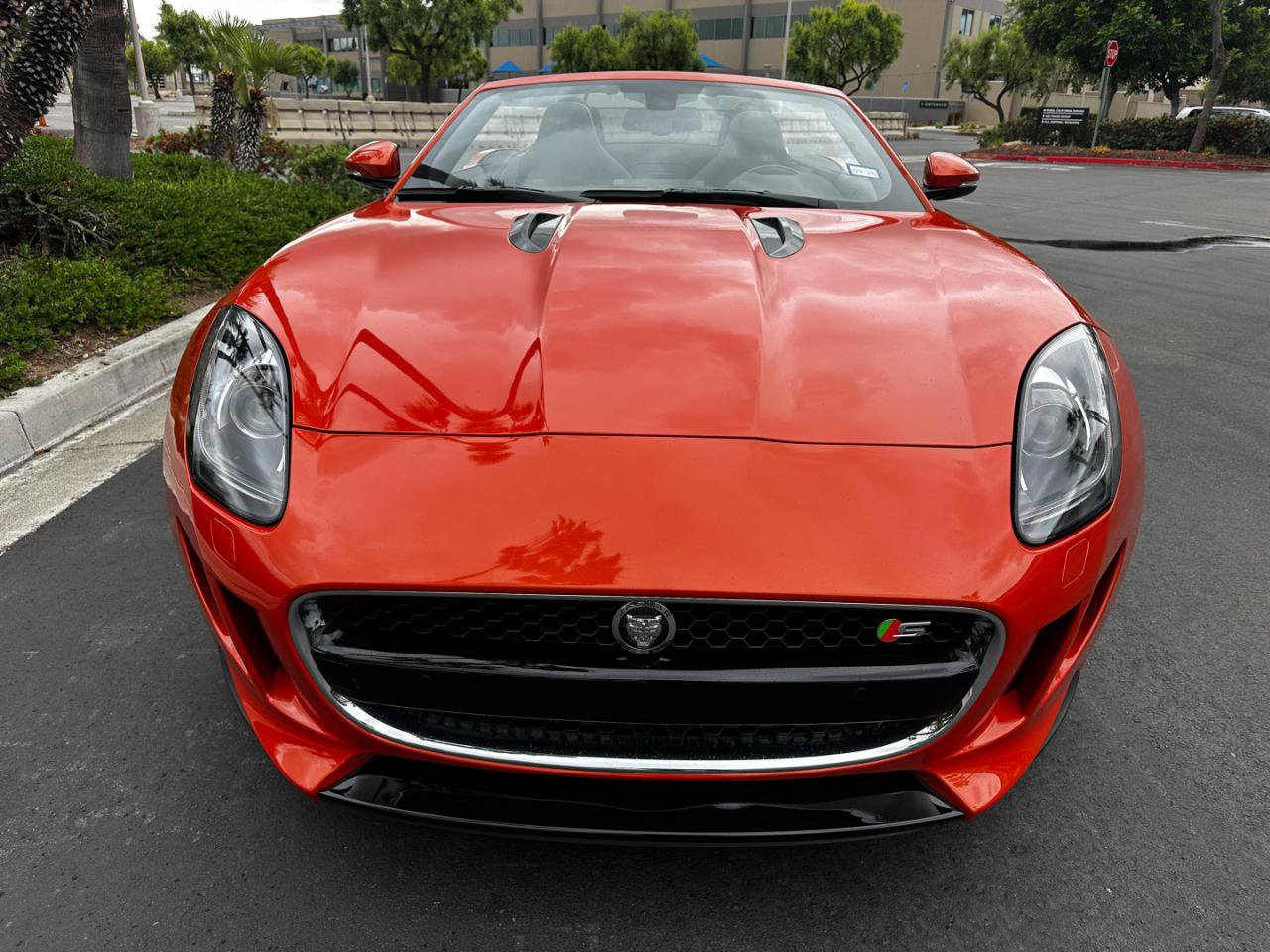 Used 2014 Jaguar F-TYPE S RWD image 3