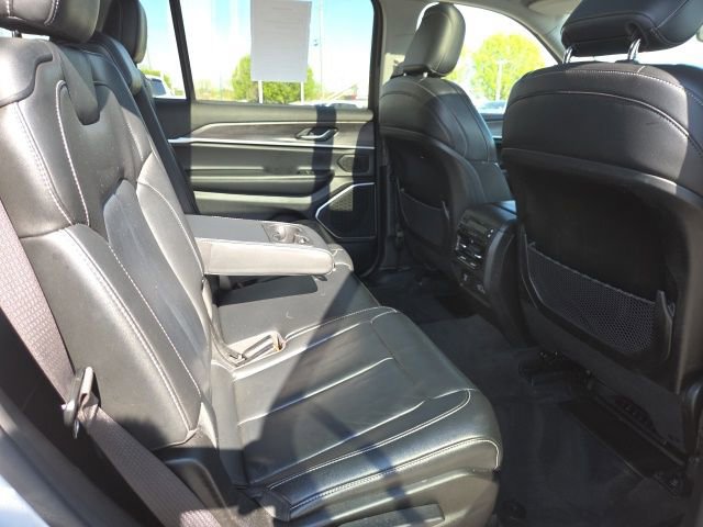 Used 2021 Jeep Grand Cherokee L Limited AWD/4WD image 58