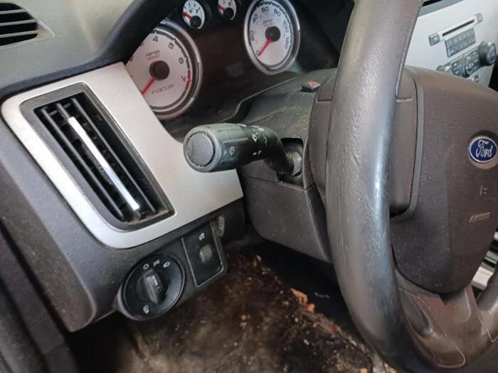 Used 2008 Ford Focus SES FWD image 34