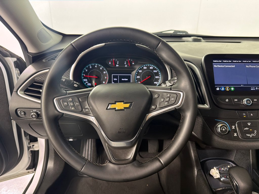Used 2023 Chevrolet Malibu RS FWD image 15