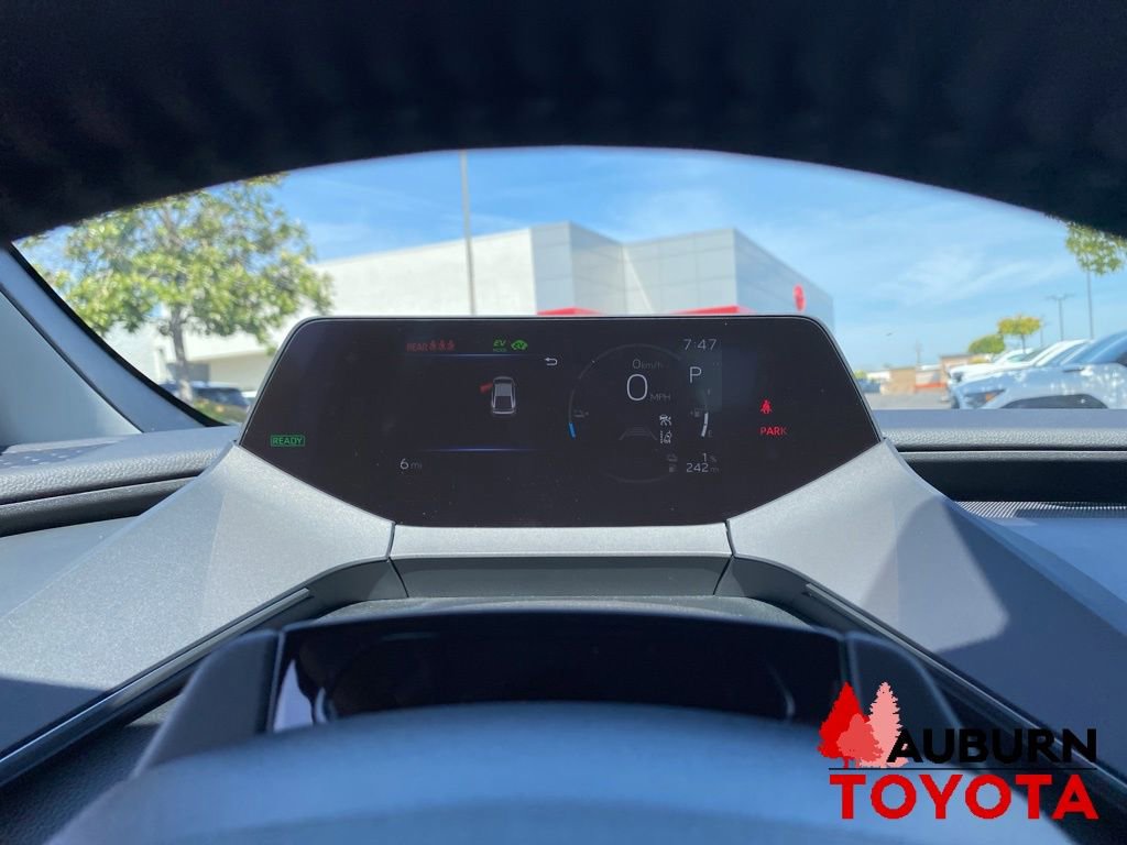 New 2026 Toyota Prius Plug-In Hybrid FWD image 30
