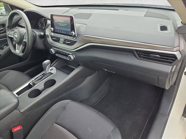 Used 2025 Nissan Altima 2.5 SV FWD image 20