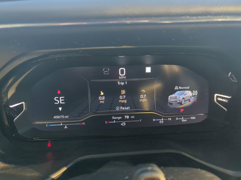 Used 2023 GMC Yukon Denali Ultimate image 42