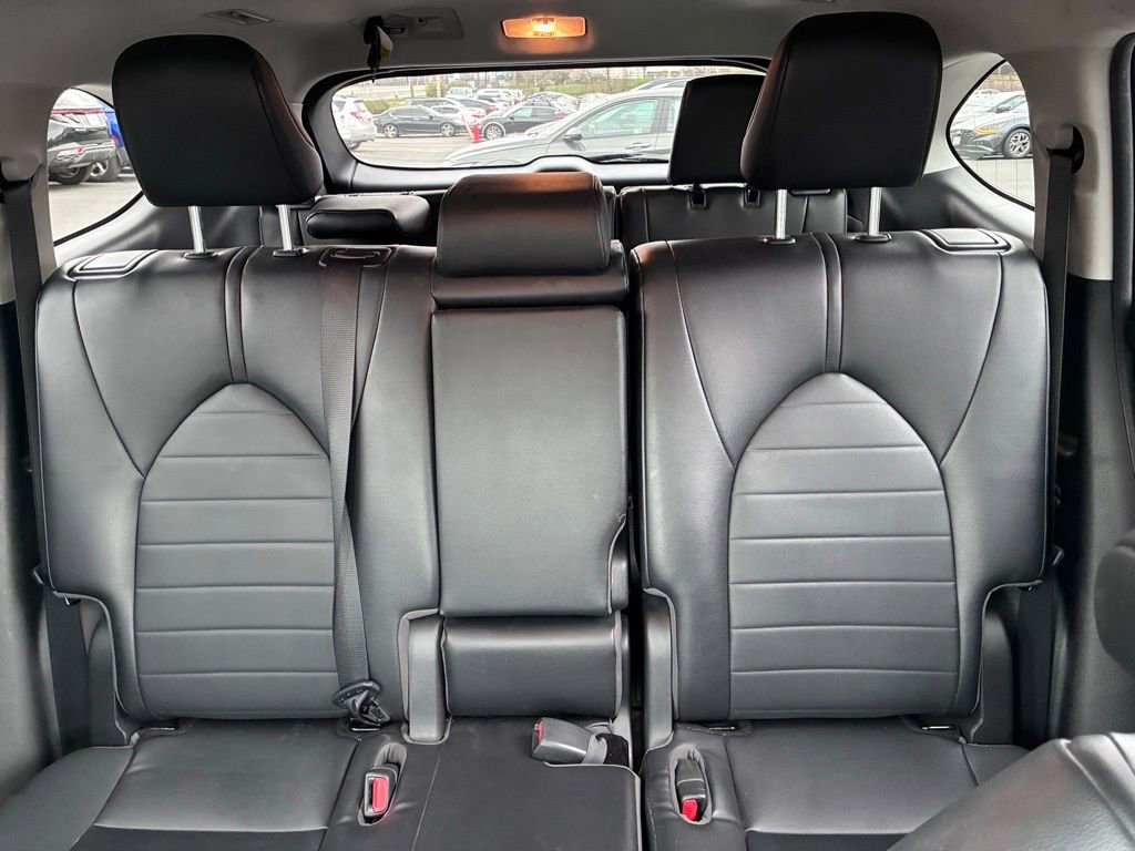 Used 2023 Toyota Highlander XLE AWD/4WD image 15