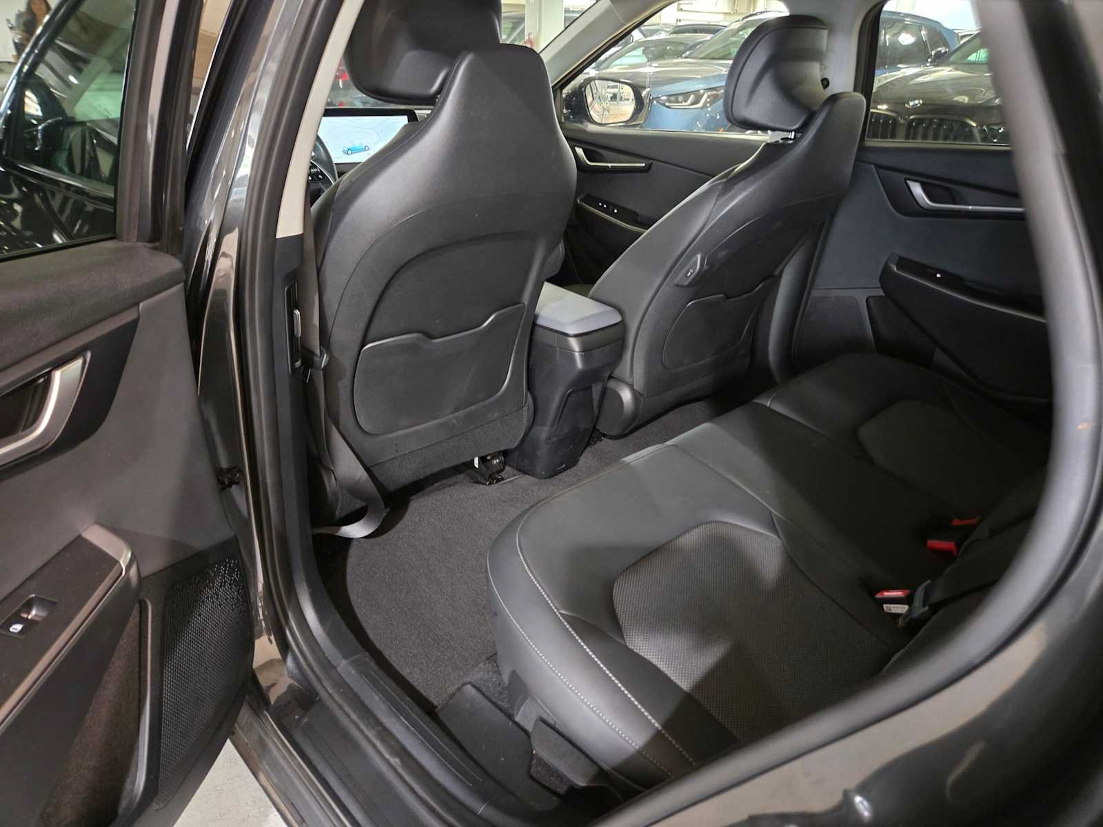 Used 2024 Kia EV6 Light AWD/4WD image 15