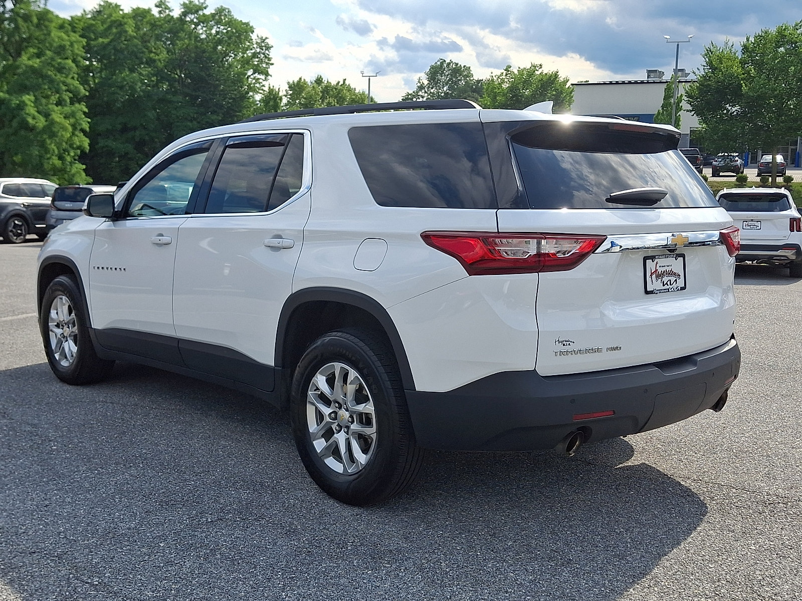 Used 2020 Chevrolet Traverse LT w/ LPO, Floor Liner Package AWD/4WD image 4