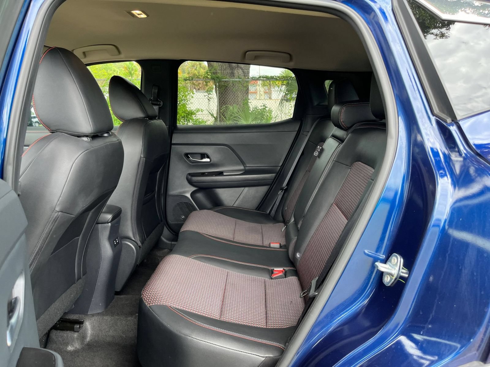 Used 2026 Nissan Kicks SR FWD image 22