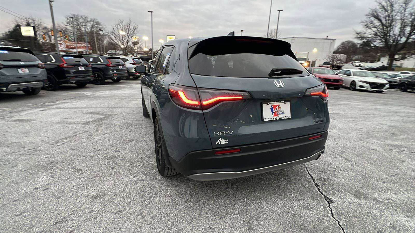 Used 2024 Honda HR-V Sport image 6