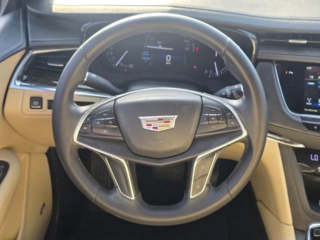 Used 2017 Cadillac XT5 FWD image 17